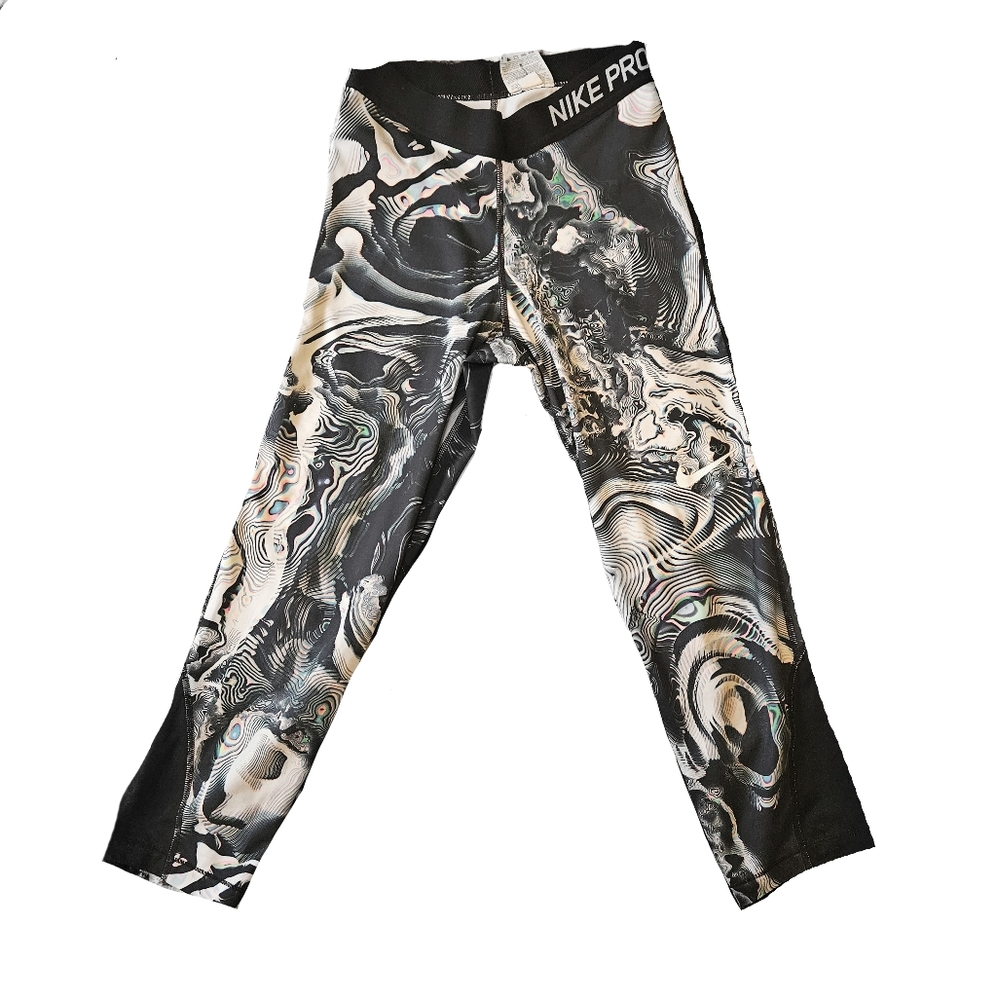 SOLD OUT 🩷 NIKE PRO Dri Fit Marbled Cropped Leggings